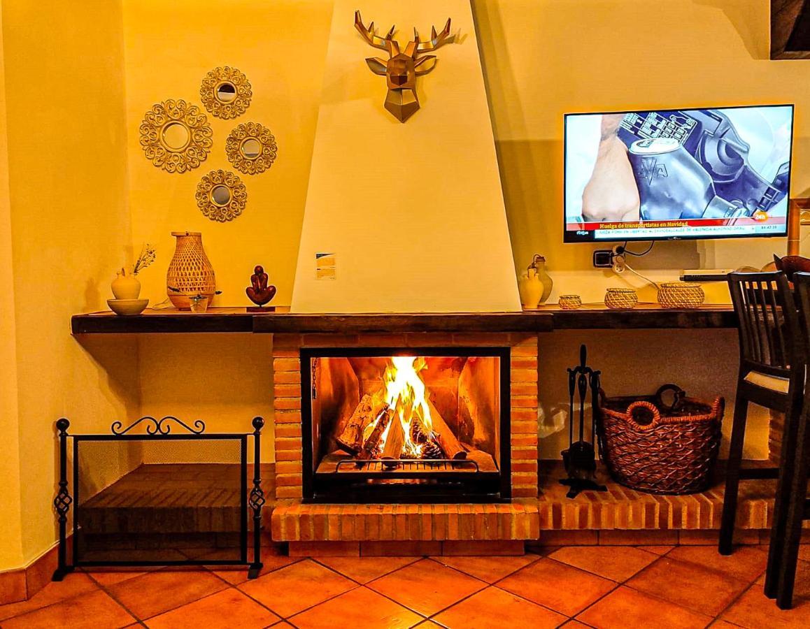 فيلا Grazalema - Casita La Calma - Incredible Views, Clima Frio-Calor, Wifi & Private Parking Optional المظهر الخارجي الصورة